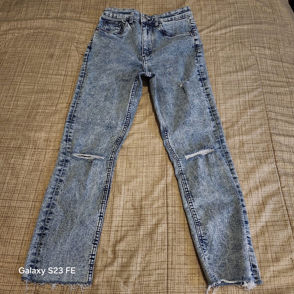 Stylish Distressed Blue Jeans By H&M SZ 10 GIRLS